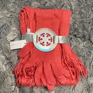 New York & Company. Scarf and Glove set